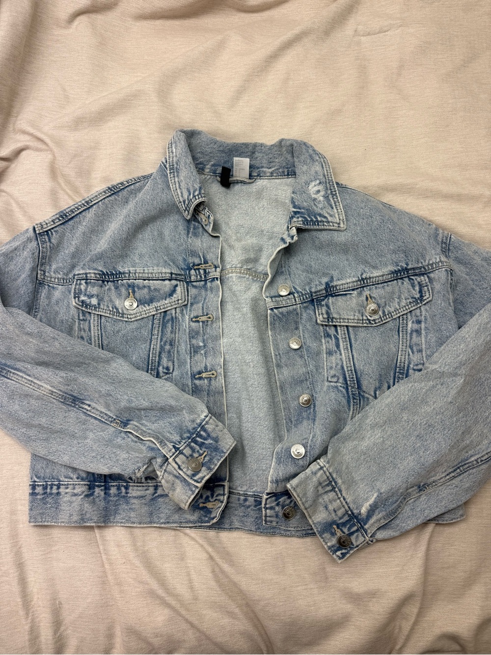 H&M Light Wash Cropped Denim Jacket